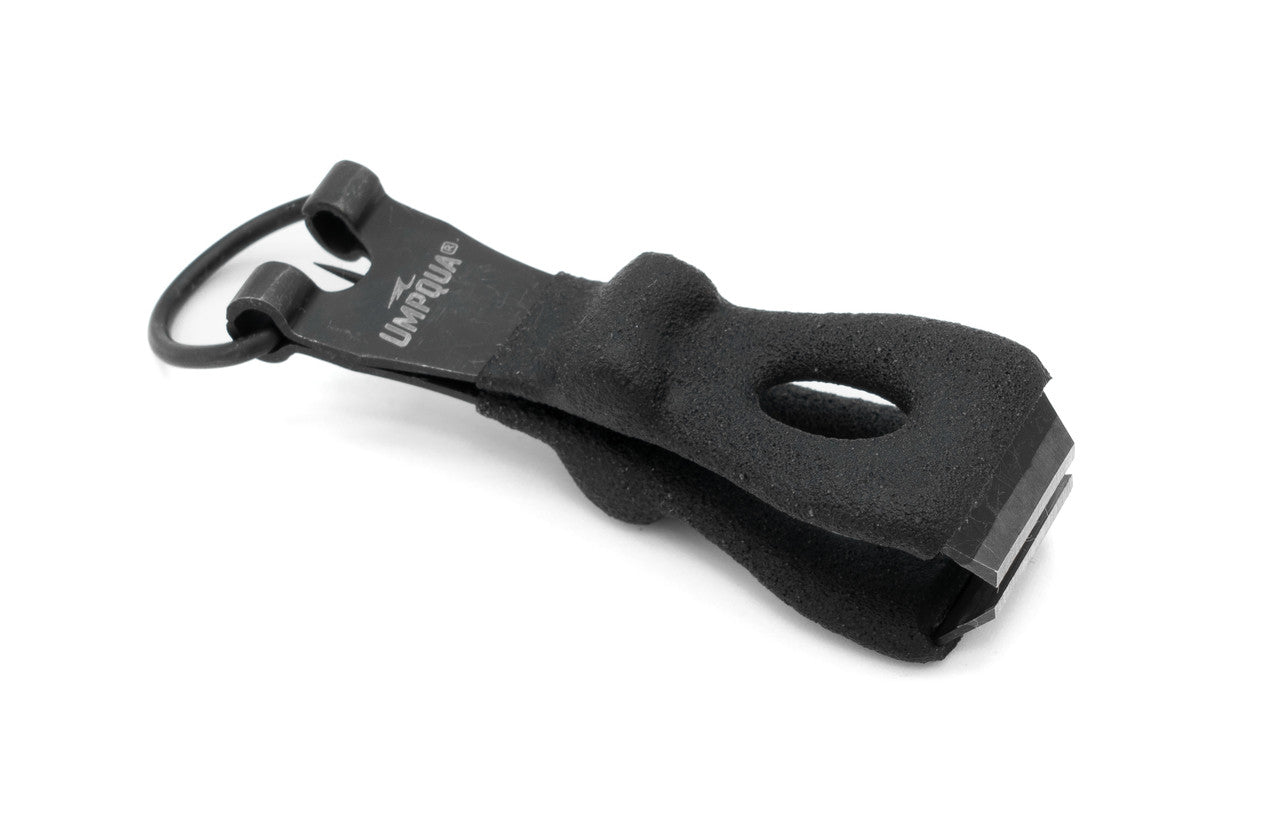 Umpqua Rivergrip Nipper (Small) by Umpqua Feather Merchants with ergonomic design for precise fly fishing line cutting