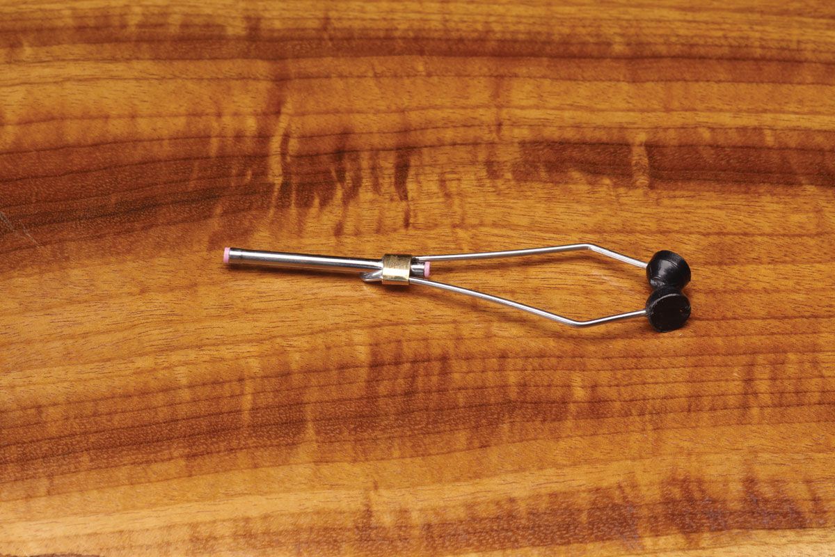 Dr Slick 4 Ceramic Bobbin with smooth ceramic tube and ergonomic design for precise fly tying at Freestone Fly Shop